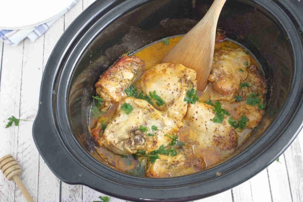 Slow Cooker Honey Mustard Chicken cooks low and slow, letting the sauce thicken naturally over time. This fits neatly into slow cooker meals that work around your schedule because prep stays quick. The long cook time removes the need for constant attention. Dinner is ready when the day finally winds down.