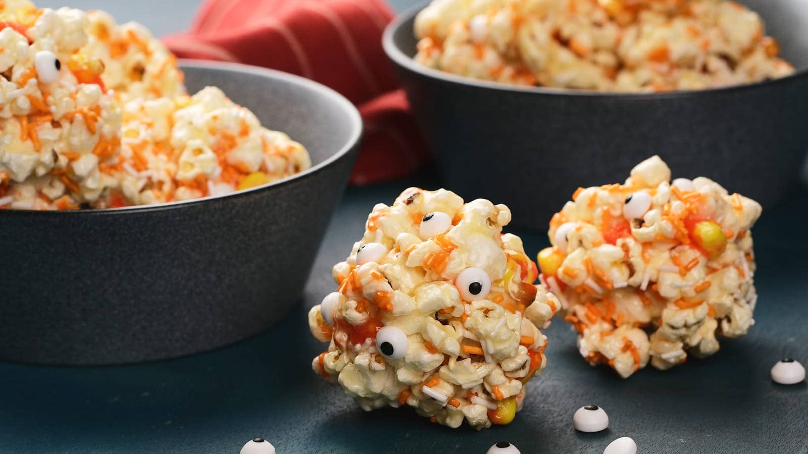 15 homemade treats that make the Halloween candy bowl look like the ...